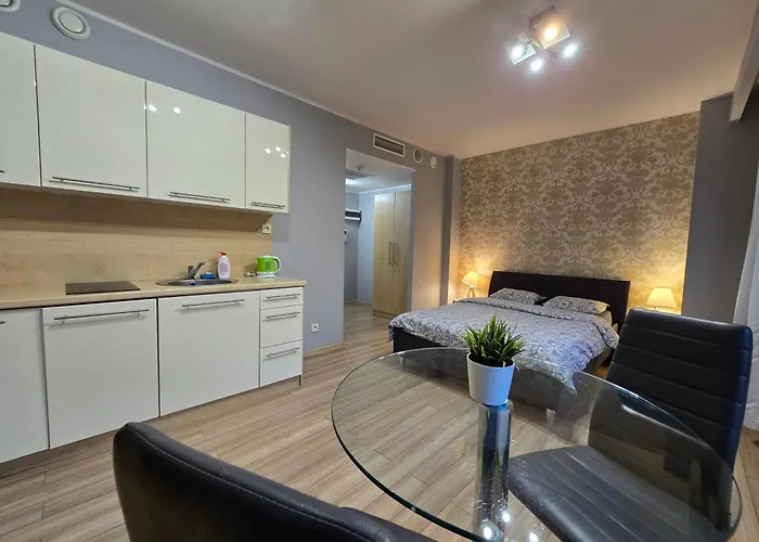 Happy Estate - Ul Krawiecka 1