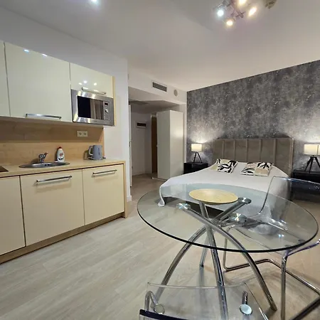 Happy Estate - Ul Krawiecka 1 *